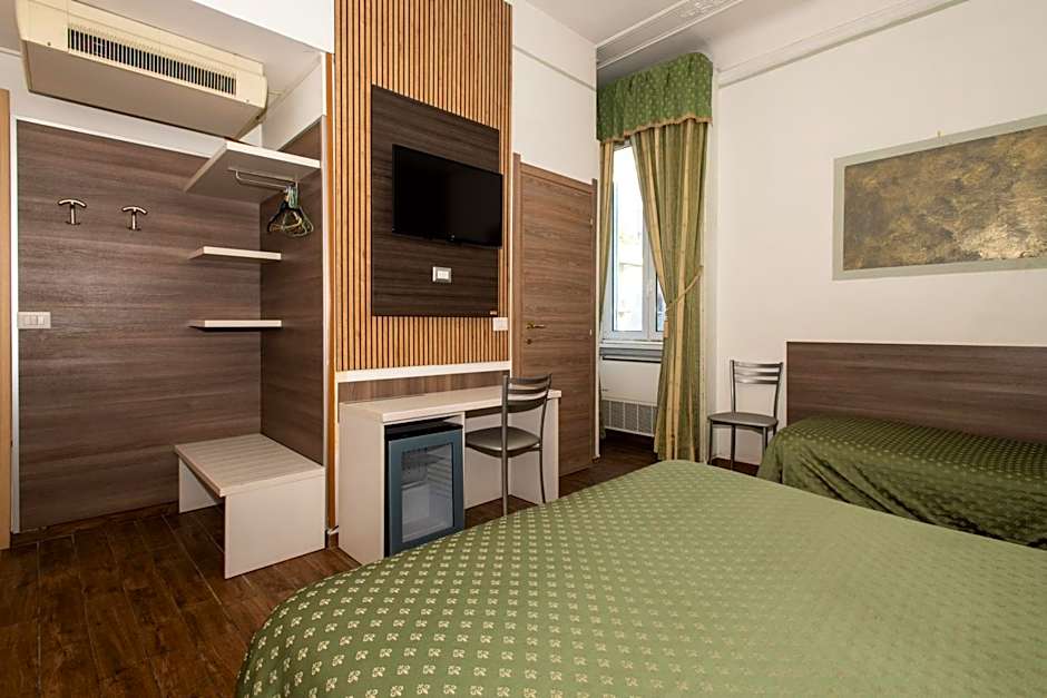 Hotel Piola