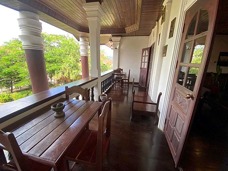 Vangsavath Hotel