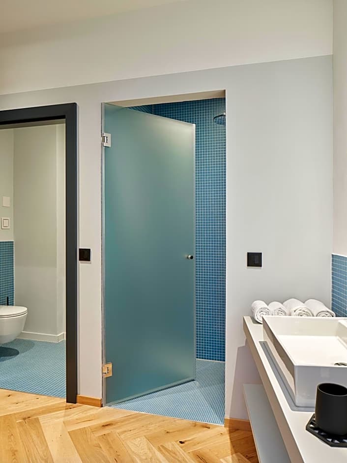 URBANAUTS STUDIOS Fillgrader