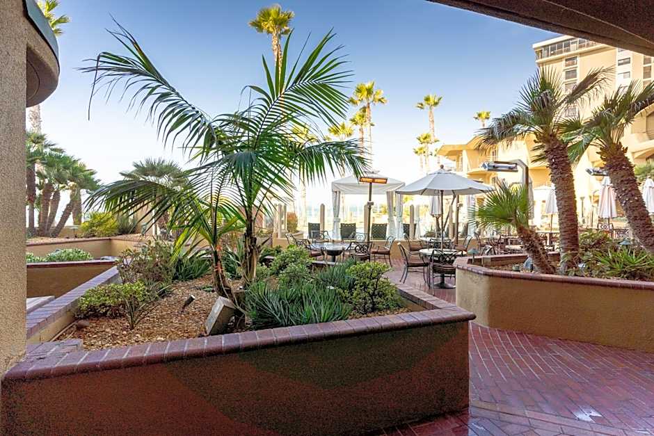 Pacific Terrace Hotel