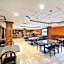 Shary Inn and Suites