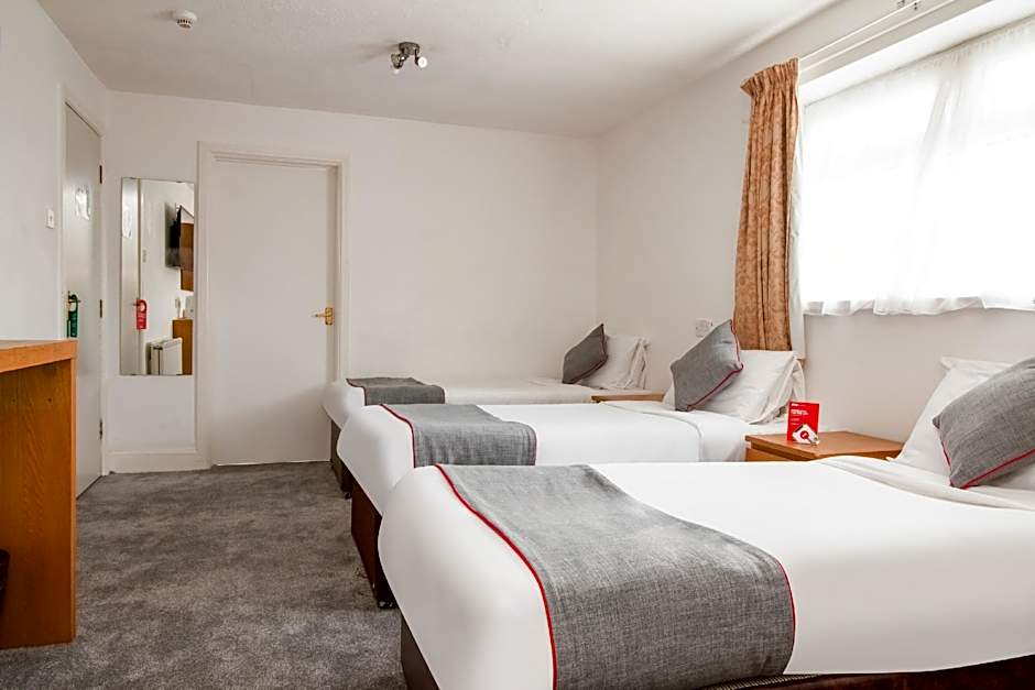 OYO Flagship Cardiff Central