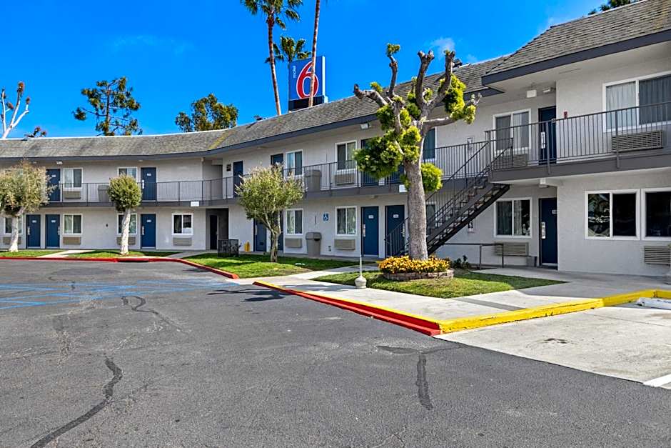 Motel 6-San Diego, CA - North