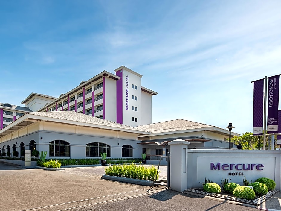 Mercure Yangon Kaba Ay
