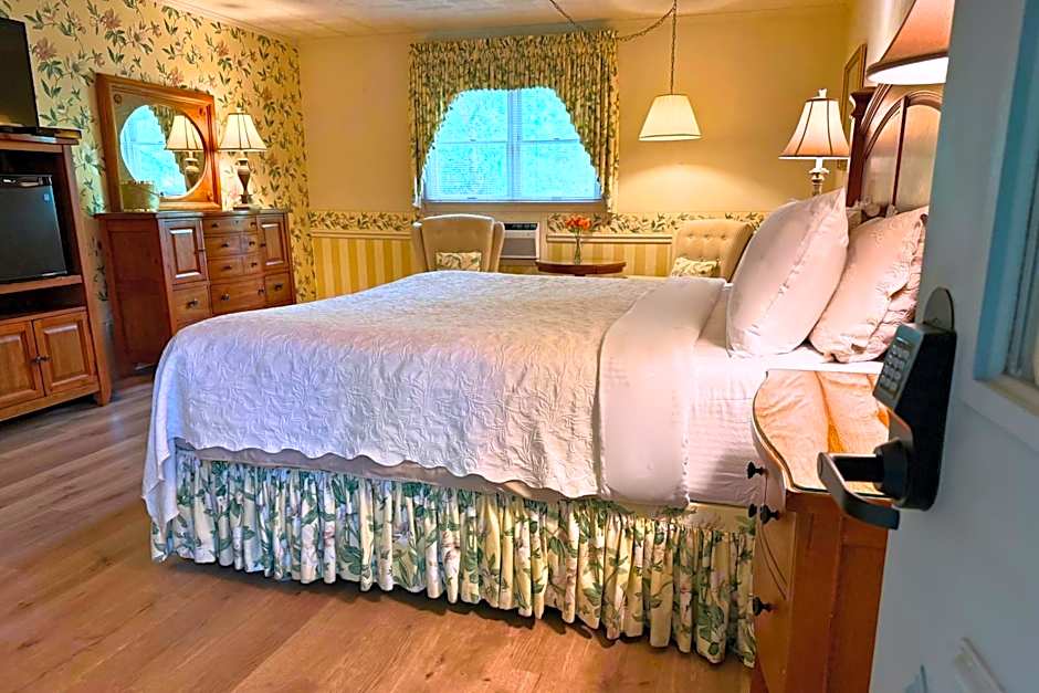 Azalea Garden Inn