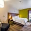 Holiday Inn Express Hotel & Suites Columbus By IHG
