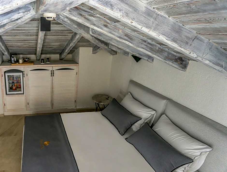 Avalon Boutique Hotel & Suites