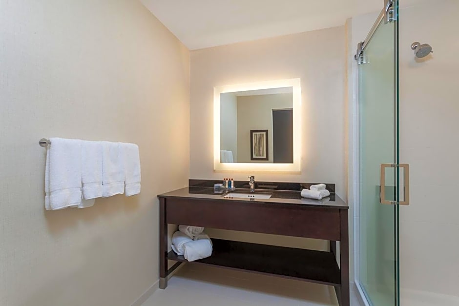 Wingate by Wyndham Altoona Downtown/Medical Center