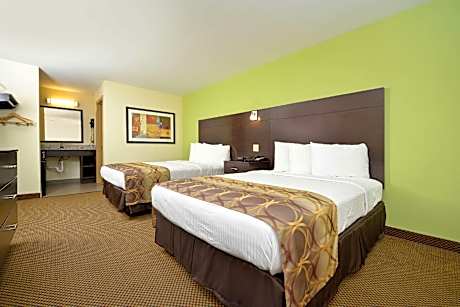 2 Double Beds with Kitchenette