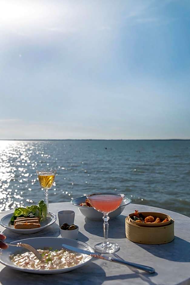 Hotel de la Plage - Reouverture apres renovations