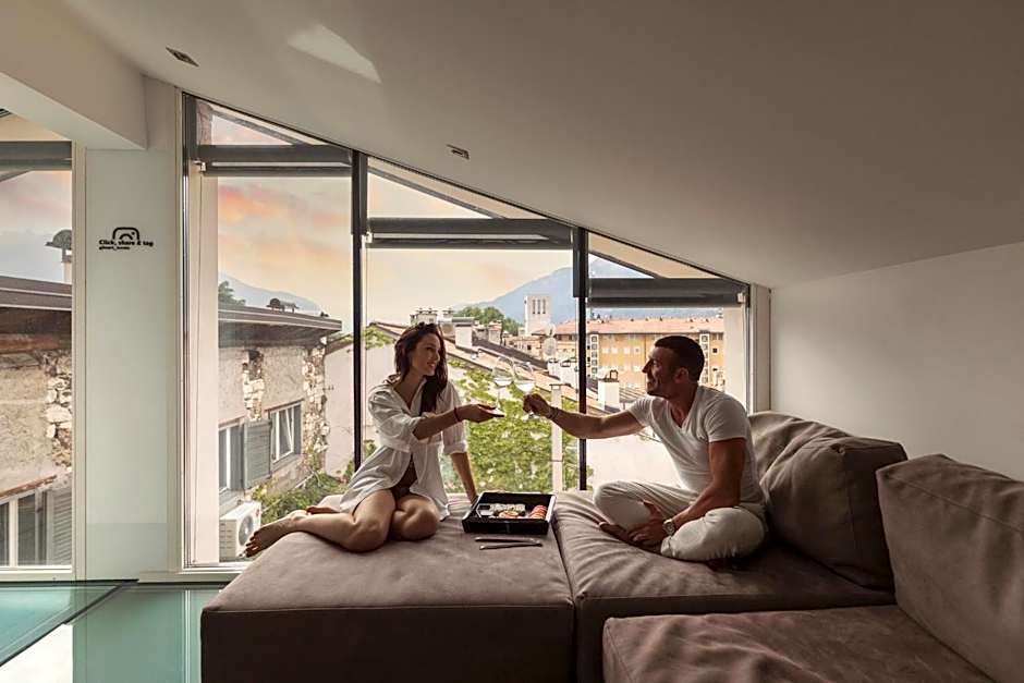 HEART OF TRENTO Loft & Rooms