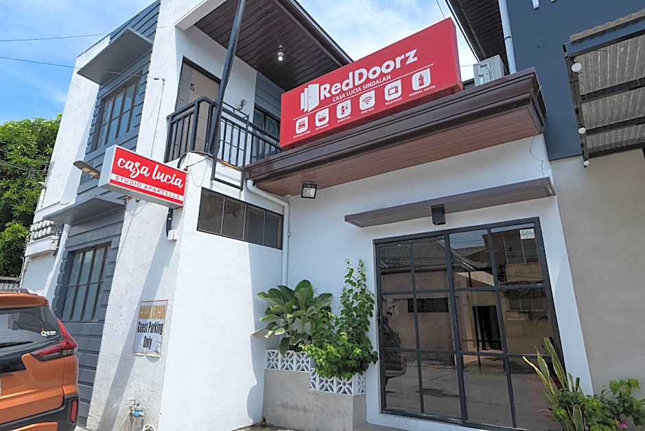 RedDoorz Plus @ Casa Lucia Sindalan San Fernando City Pampanga