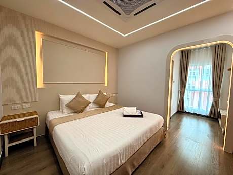 Bed by City Surawong Patpong