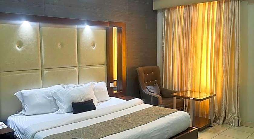 Palazzo Dumont Hotel