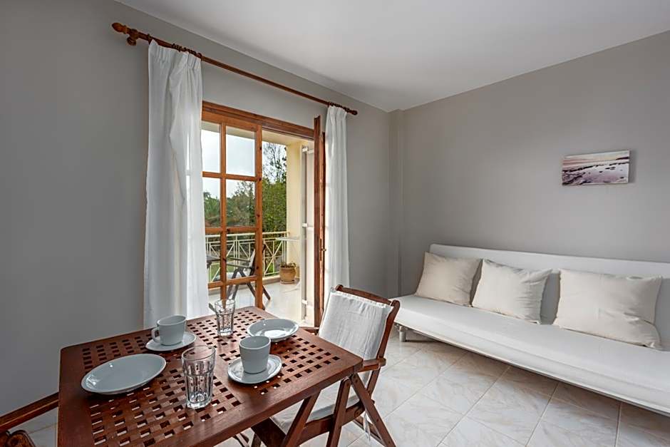 Albouro seafront apartments