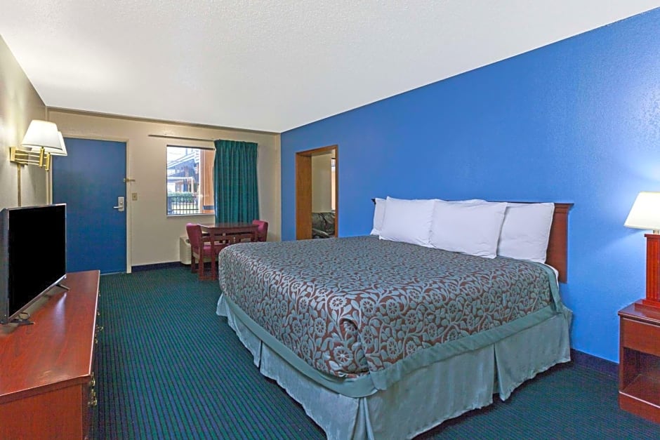 Days Inn by Wyndham Oklahoma City Fairground