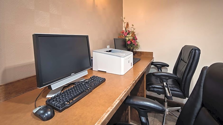 SureStay Plus Hotel by Best Western Albuquerque I-40 Eubank