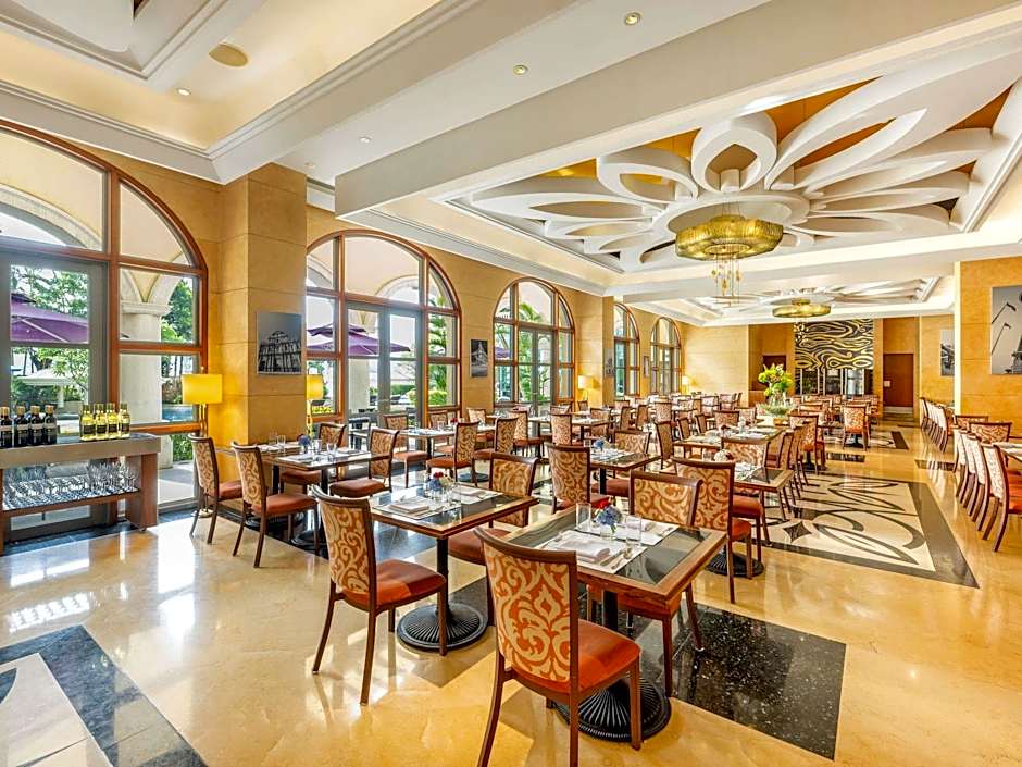 Sofitel Macau At Ponte 16 Hotel