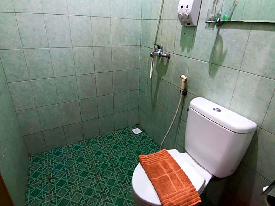 Hotel Signature Mandala Kencana