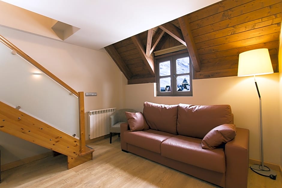 Fun Aragon Hills Hotel & Spa