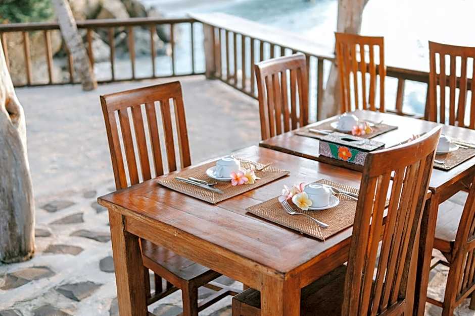 Dini D'Nusa Lembongan