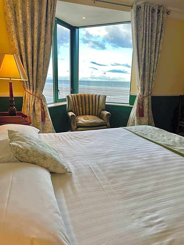 Reddans of Bettystown Luxury Bed & Breakfast, Restaurant and Bar