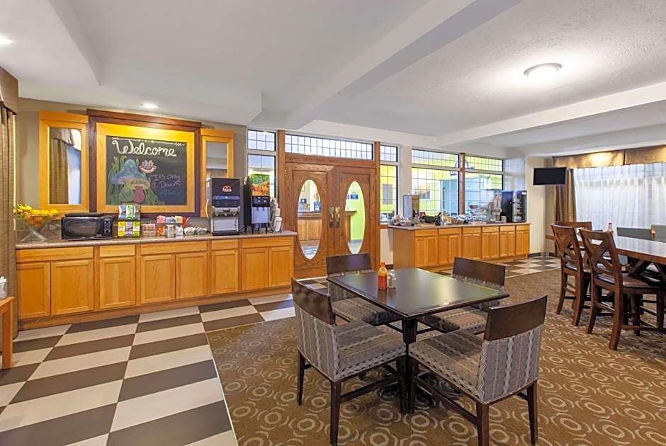 Days Inn by Wyndham Petoskey