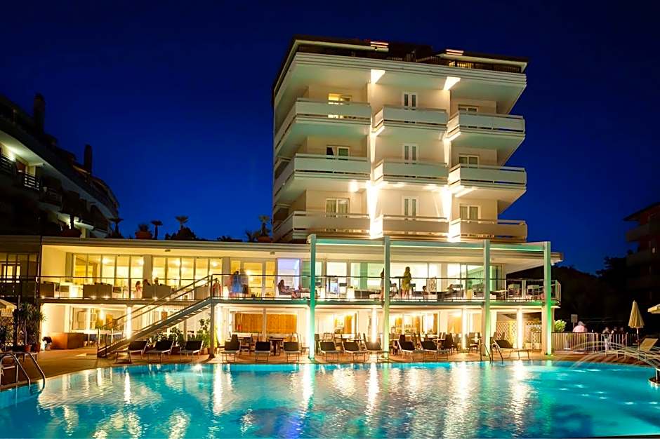 Hotel Garden Sea