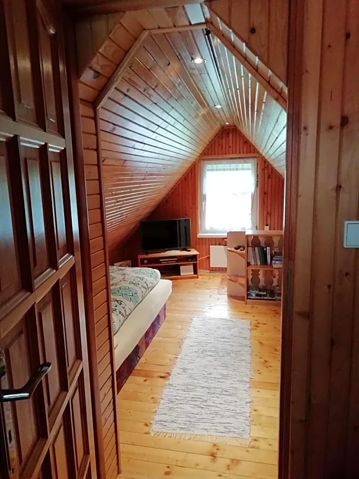 Chalúpka u Babičky