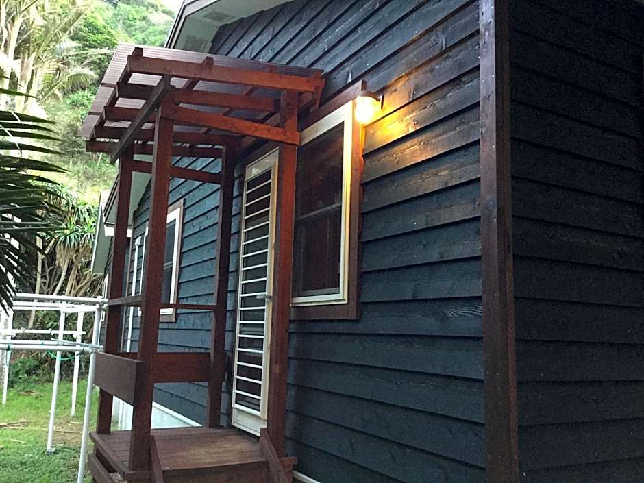 Shanti Bungalow
