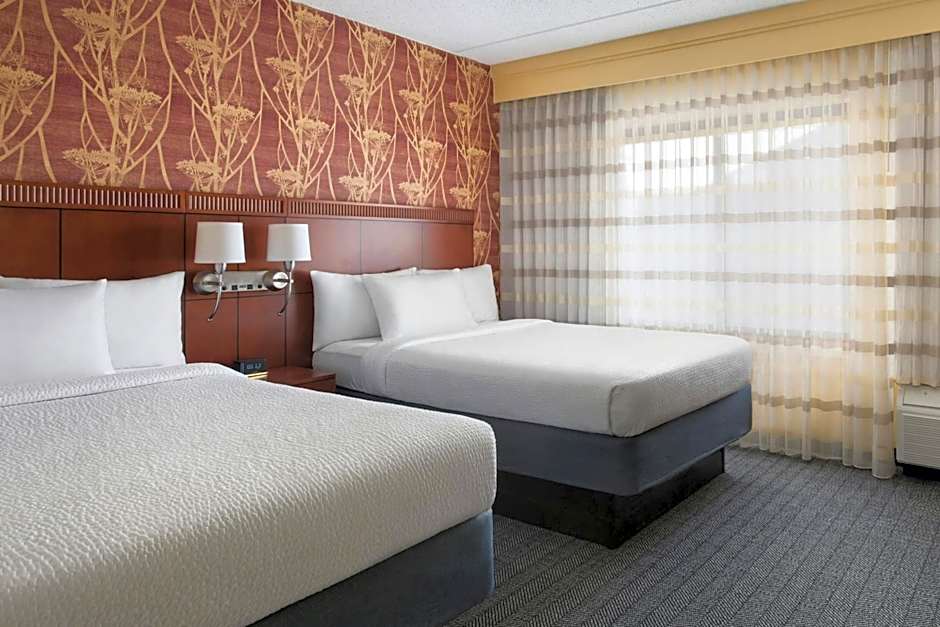 Courtyard by Marriott Mt. Laurel Cherry Hill