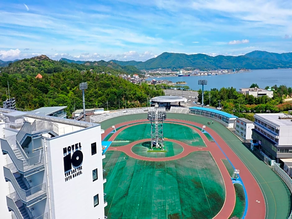 SETOUCHI KEIRIN HOTEL 10 by Onko Chishin