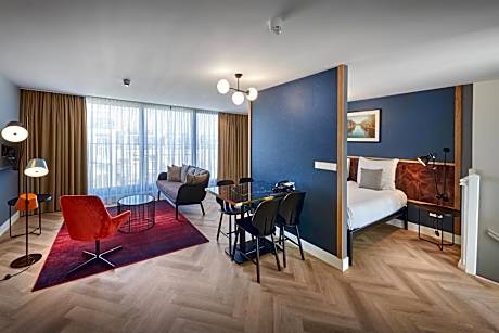 Suite with City View