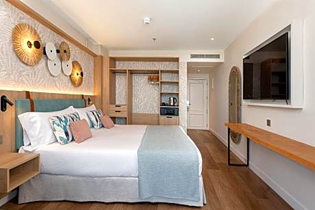 Twin Room with Pool View (2 Adults + 1 Child)