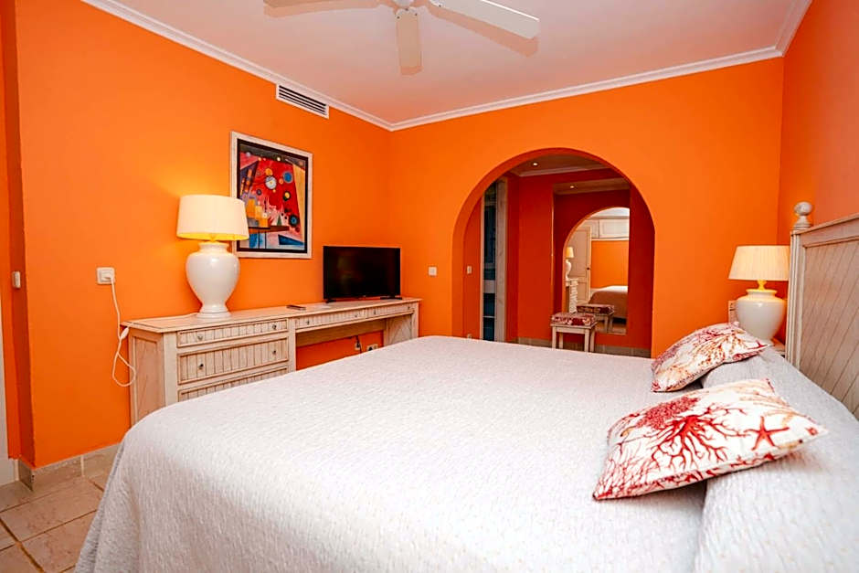 Royal Son Bou Family Club