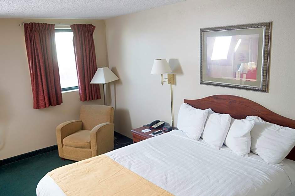 Americas Best Value Inn St. Louis South