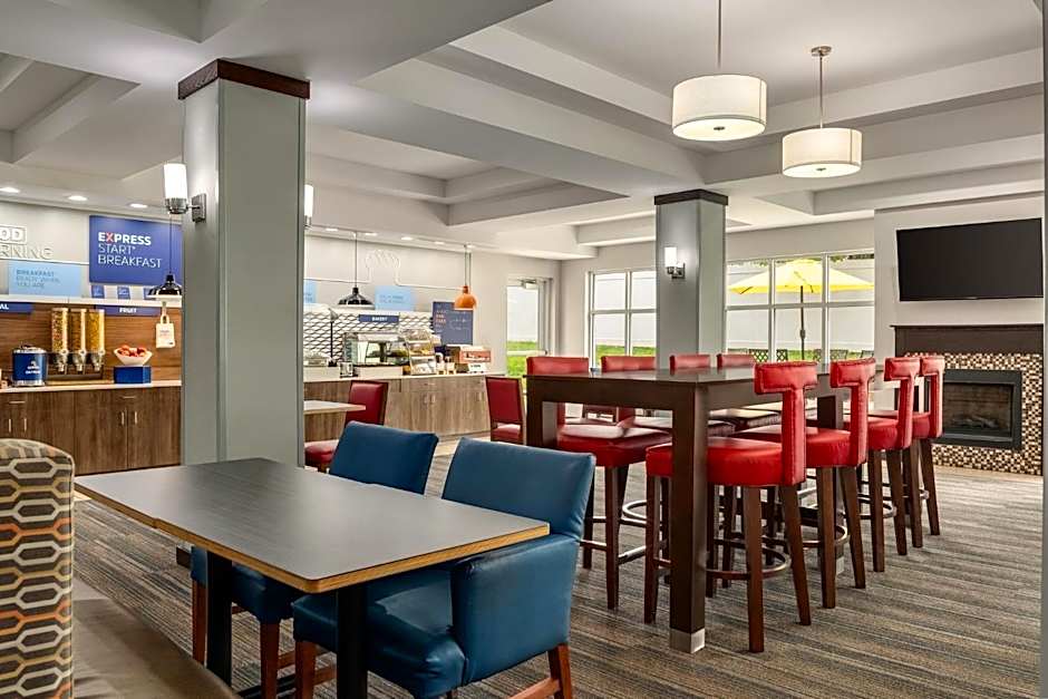 Holiday Inn Express & Suites Ironton By IHG