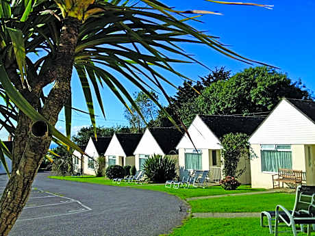 Golden Acre Jurassic Coastal Lodges