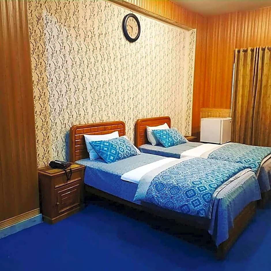 Divine Hotel