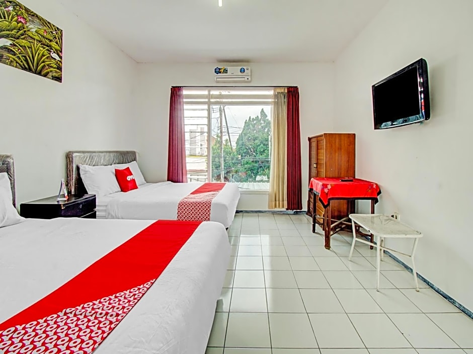 OYO 90077 Live Homestay