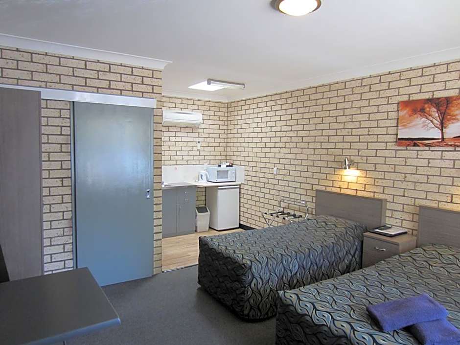 Cowra Crest Motel