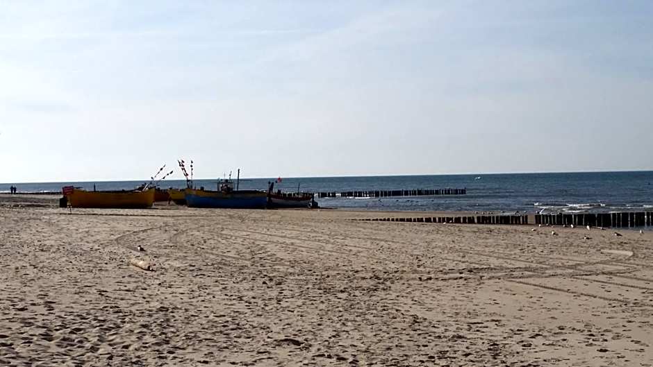 Kompleks Wypoczynkowy Pomerania z podgrzewanym basenem 30 metrów do morza