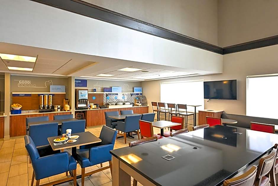 Holiday Inn Express Houghton-Keweenaw By IHG