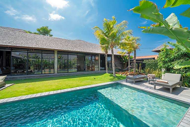 Villa Wirtiga: Elegant 3bdr villa in the heart of Canggu