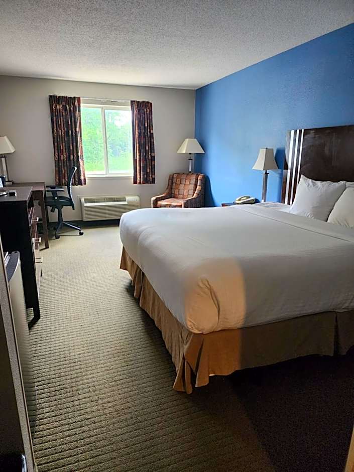 Baymont by Wyndham Freeport