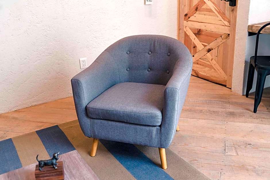 Canela Fina - Adults Only