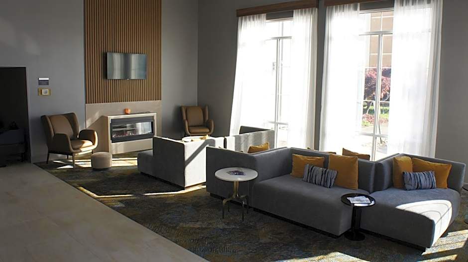 Hawthorn Extended Stay by Wyndham Knoxville