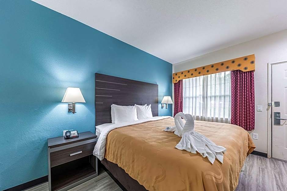 Quality Inn & Suites Canton