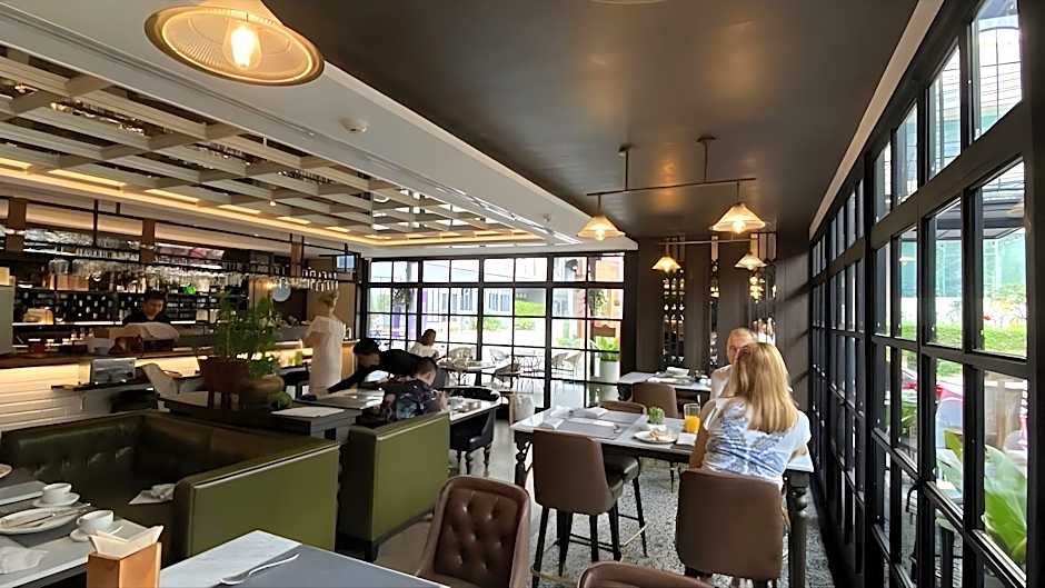 Tastoria Collection Sukhumvit