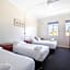 Knickerbocker Hotel